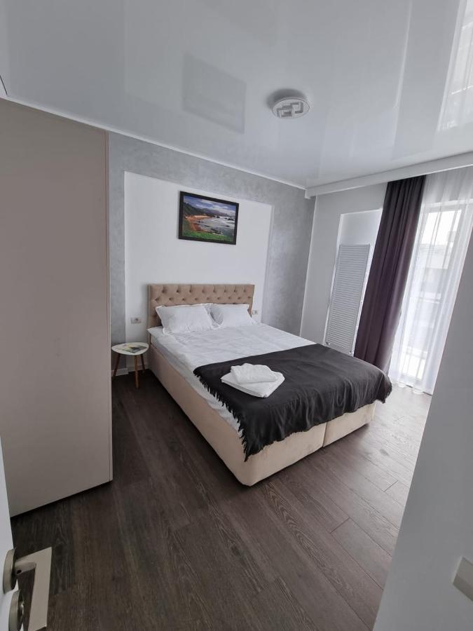 Apartamente Azra Navodari Luaran gambar